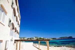 Las mejores ofertas de Zodiac Es Canar SANTA EULALIA