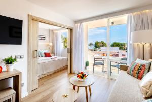Las mejores ofertas de Viva Eden Lago Port d`Alcudia