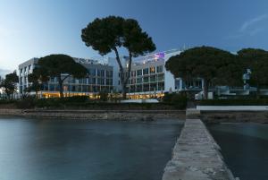 Las mejores ofertas de Me Ibiza SANTA EULALIA