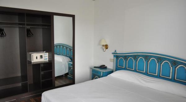 Las mejores ofertas de Roger de Flor by Seleqtta Hotels Lloret De Mar