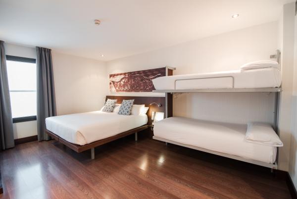 Las mejores ofertas de Petit Palace Marques Santa Ana Sevilla