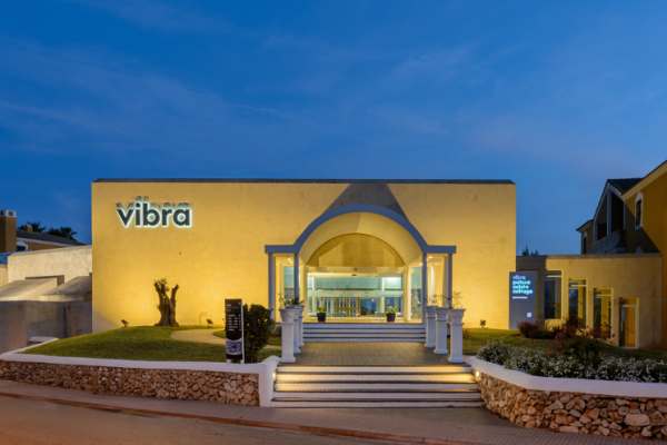 Las mejores ofertas de Vibra Blanc Cottage Cala Santandria