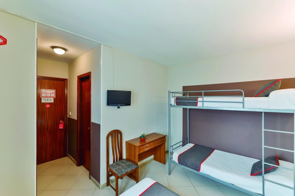 Las mejores ofertas de OYO HOTEL CAN PEIXAN Alcarràs