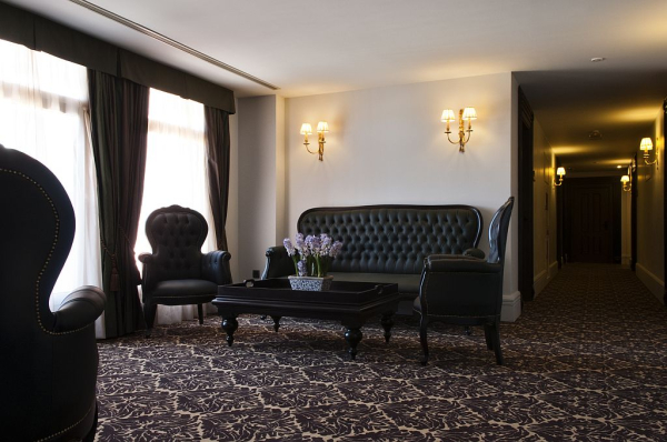 Las mejores ofertas de PORTAVENTURA HOTEL MANSION DE LUCY Salou