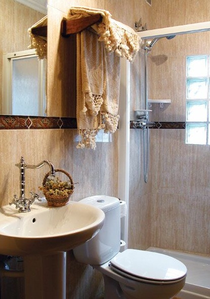 LA CASA DE SANTOS Y ANITA