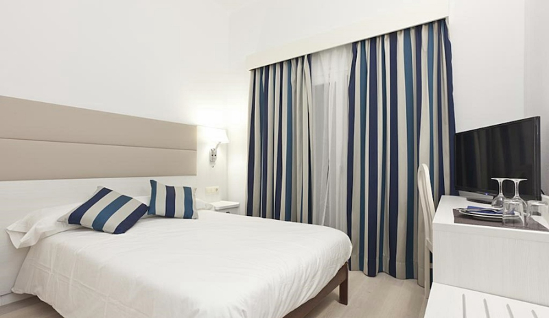 APARTHOTEL SOLLER BEACH