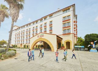 Las mejores ofertas de HOTEL EL PASO + TICKETS PORTAVENTURA Salou 