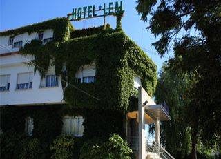 Las mejores ofertas de HOTEL LEAL (VILLAGARCIA DE AROSA) Vilanova De Arousa