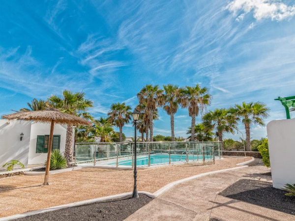 Las mejores ofertas de APARTAMENTOS LIVVO LAS GAVIOTAS Puerto del Carmen