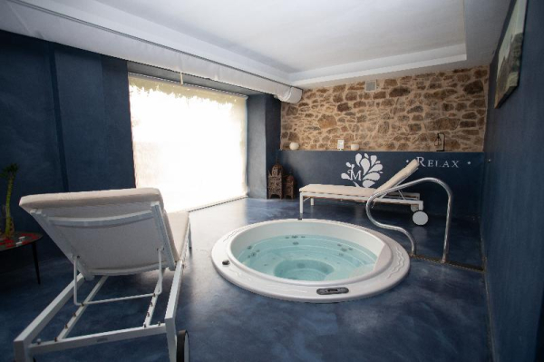 Las mejores ofertas de MAS DE CEBRIAN  PARADISE HOTEL & RELAX Valdelinares