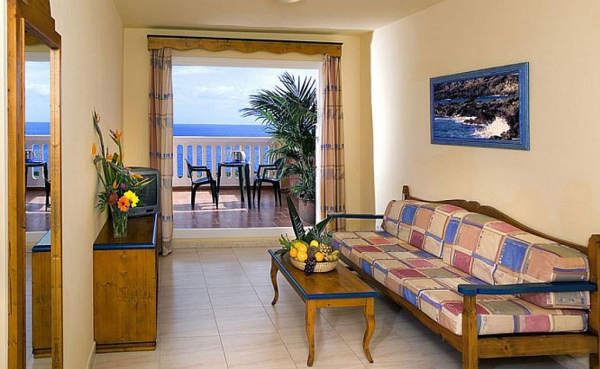 Las mejores ofertas de HOTEL LAS OLAS  Breña Baja