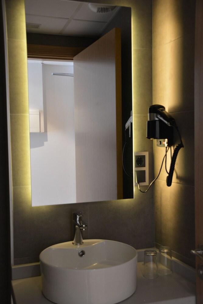 Las mejores ofertas de HOTEL BILBAO PLAZA Bilbao