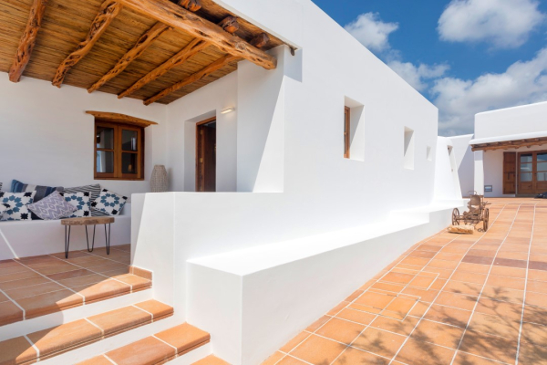Las mejores ofertas de AGROTURISMO CAN TONI XUMEU Santa Eulalia