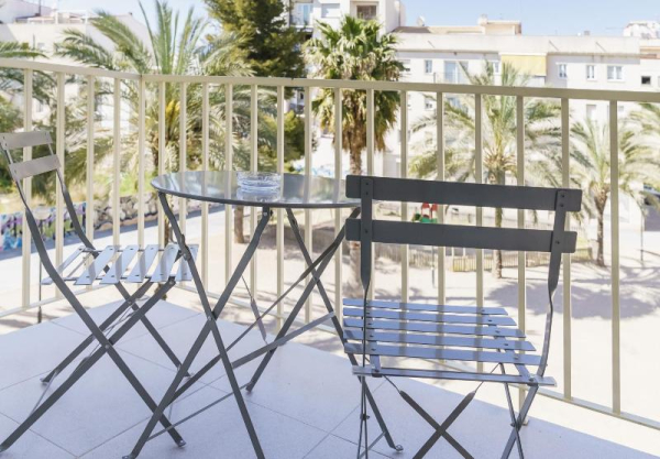 Las mejores ofertas de MUMM BY PILLOW Vilanova I La Geltrú