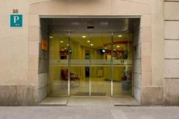 Las mejores ofertas de HOSTAL OPERARAMBLAS Barcelona