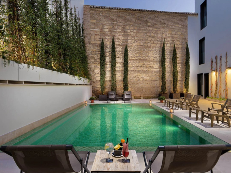 Las mejores ofertas de H10 Palacio Colomera Córdoba