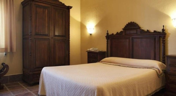 Las mejores ofertas de Hospedería Santiago Chiclana de la Frontera