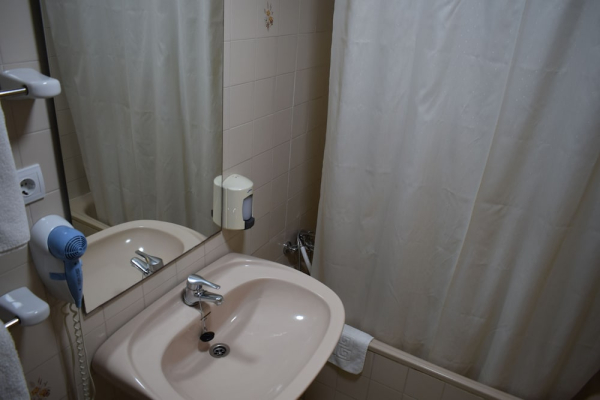 Las mejores ofertas de Hostal Juan de Austria Playa de Aguadulce