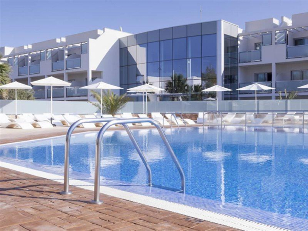 Las mejores ofertas de Blanco Hotel Formentera Es Pujols