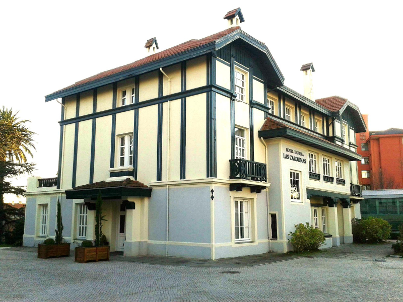 Las mejores ofertas de Hotel Escuela Las Carolinas Santander