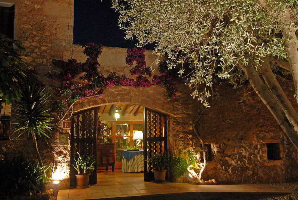 Las mejores ofertas de Protur Residencia Son Floriana Cala Bona