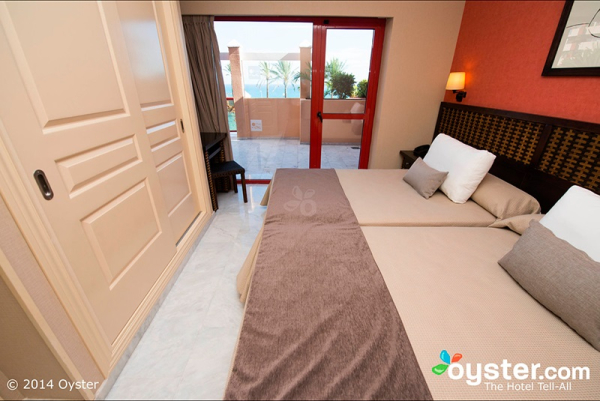 Las mejores ofertas de Holiday World VILLAGE Hotel Benalmádena