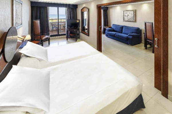 Las mejores ofertas de BALNEARIO HOTEL MAGIC WORLD Oropesa