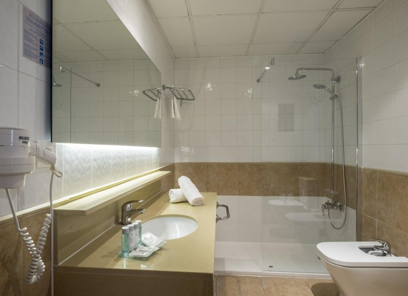 Las mejores ofertas de HOTEL ROSAMAR & SPA Lloret De Mar