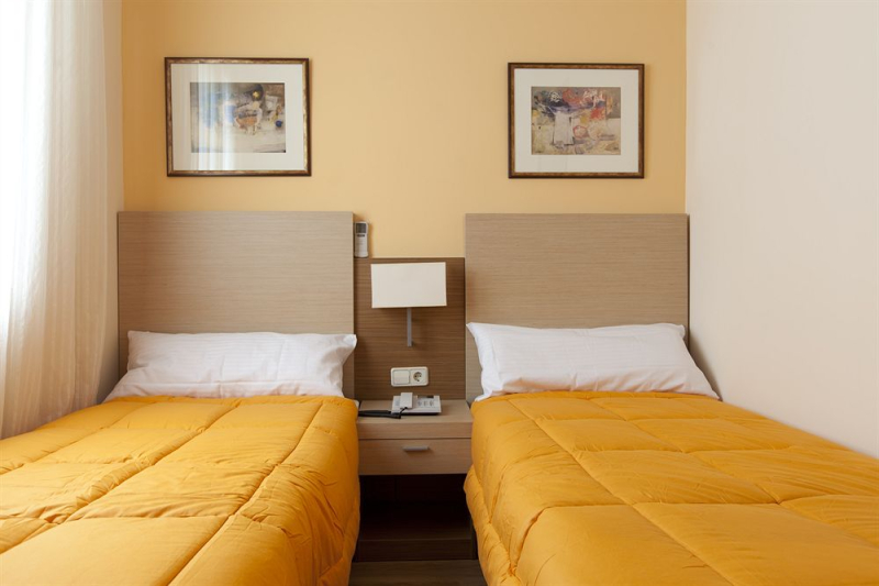 Las mejores ofertas de Hotel El Mirador Puerta del Sol Madrid