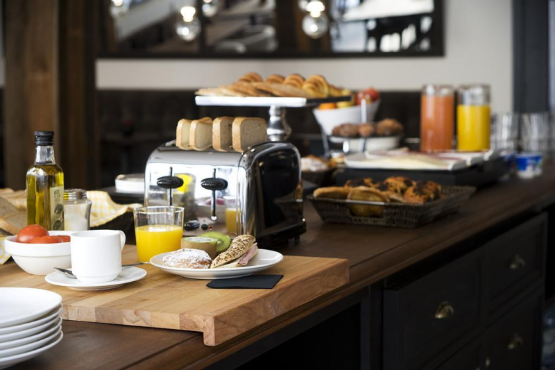 Las mejores ofertas de Praktik Vinoteca Barcelona