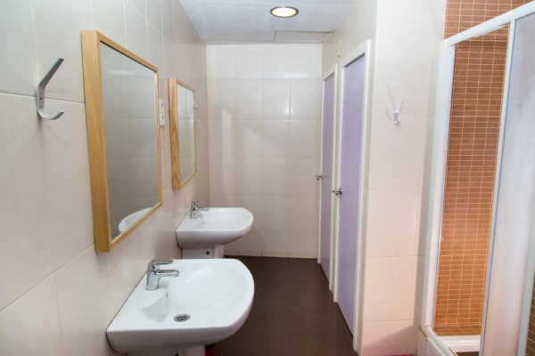 Las mejores ofertas de Hostal Lk Barcelona Barcelona