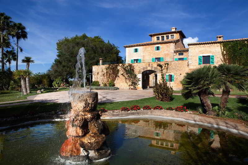 Sa Cabana Hotel and Spa