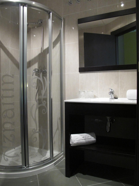 Las mejores ofertas de Aznaitin Hostal Jaén