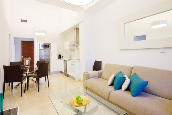 Las mejores ofertas de Habitat Suites Gran Via 17 Aptos Granada