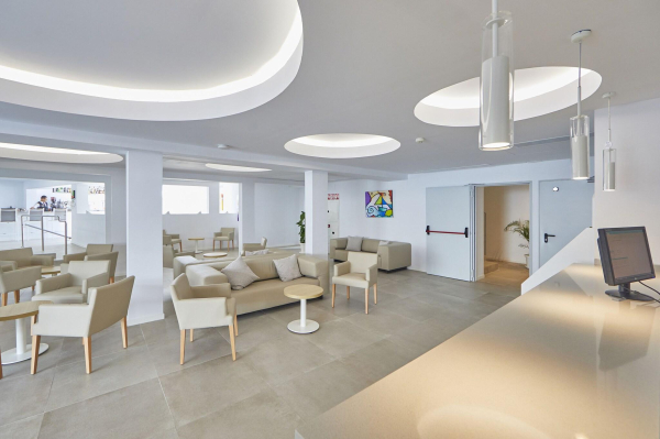 Las mejores ofertas de Hotel Ilusion Moreyo Adults Only Cala Bona