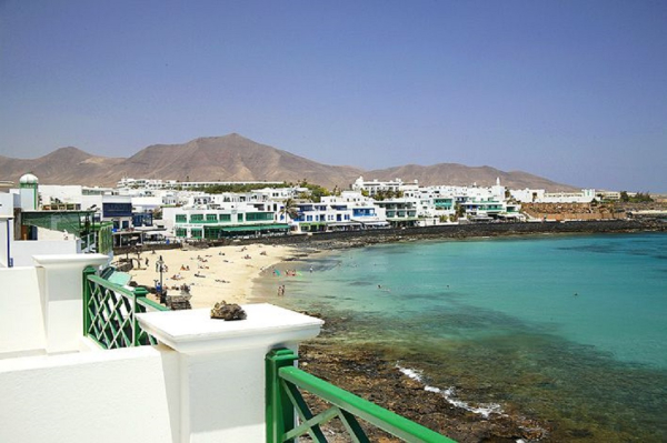 Las mejores ofertas de Ereza Apartamentos La Avenida Playa Blanca