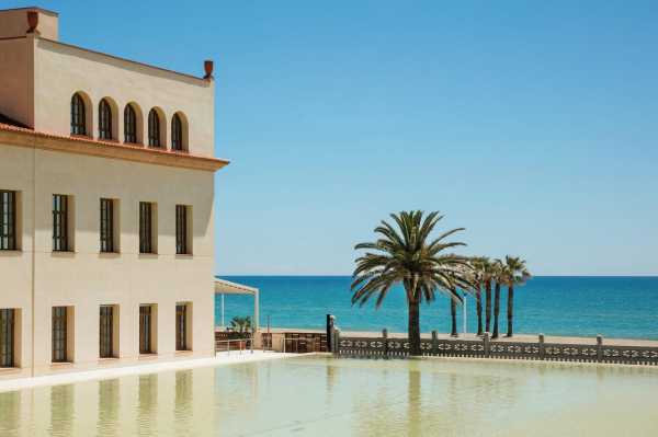 Las mejores ofertas de Le Meridien Ra Beach Hotel & Spa COMARRUGA