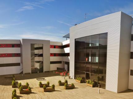 Las mejores ofertas de APTOS IGH VEGA DE TRIANA Camas