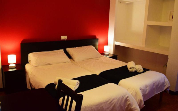 Las mejores ofertas de HOSTAL BALEARIC Bahía de San Antonio