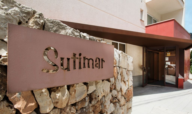 HOSTAL RESIDENCIA SUTIMAR