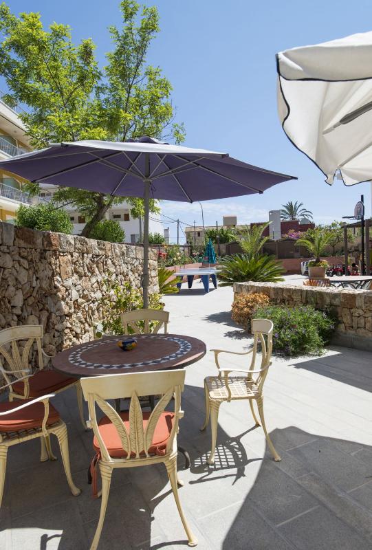 HOSTAL RESIDENCIA SUTIMAR