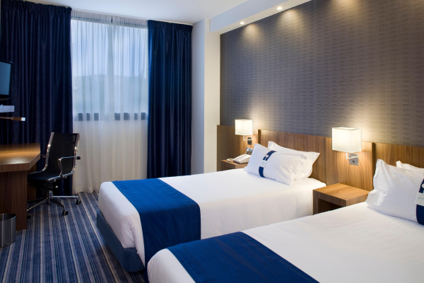 Las mejores ofertas de Holiday Inn Express Bilbao Airport Derio