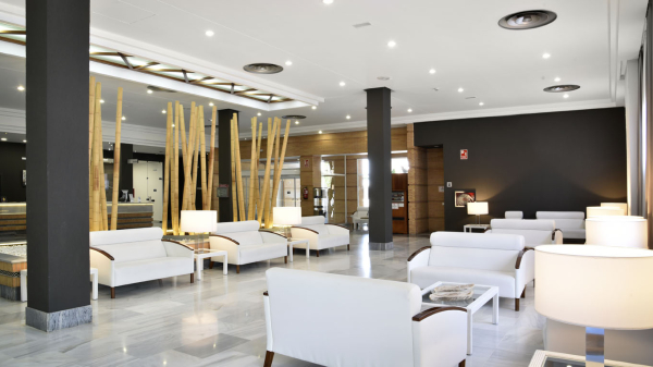 Las mejores ofertas de Hotel TRH La Motilla Dos Hermanas