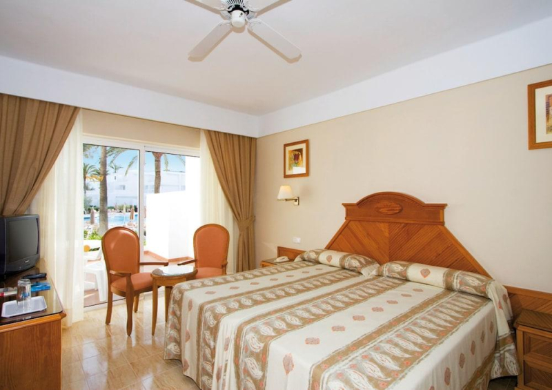 Las mejores ofertas de Riu Paraiso Lanzarote Resort - All Inclusive Puerto del Carmen