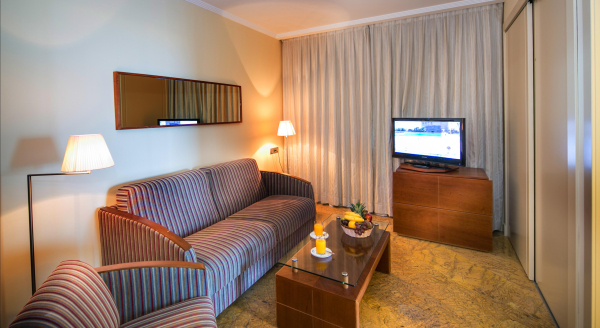 Las mejores ofertas de Protur Roquetas Hotel & Spa Roquetas De Mar