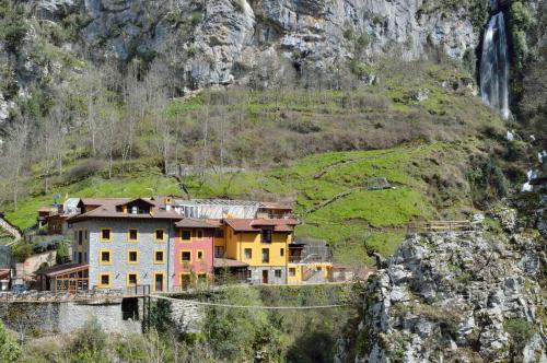 Las mejores ofertas de HOTEL PUENTE VIDOSA Cangas De Onís
