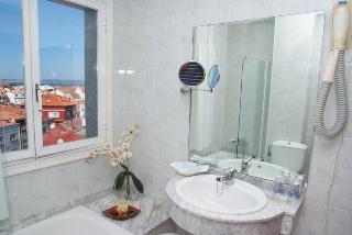 Las mejores ofertas de HOTEL LA NOYESA O Grove