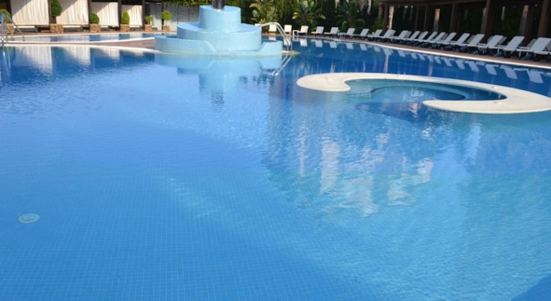 Las mejores ofertas de DANIYA LA MANGA HOTEL La Manga del Mar Menor