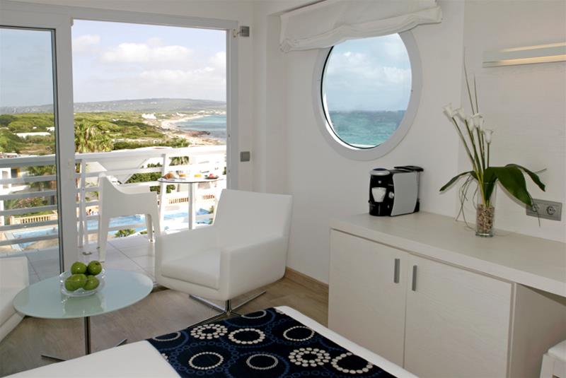 Las mejores ofertas de Insotel Hotel Formentera Playa Playa Mitjorn