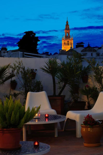 Las mejores ofertas de Un Patio en Santa Cruz Sevilla